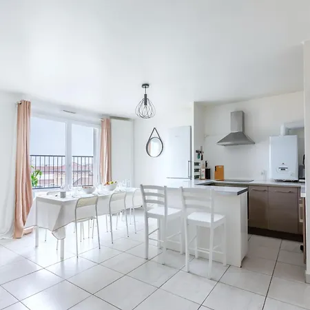 Magnifique Vue Sur La Tour Eiffel - Paris 10mn - Parking - Metro 2min - Prive - Balcon Saint-Ouen (Seine-Saint-Denis)